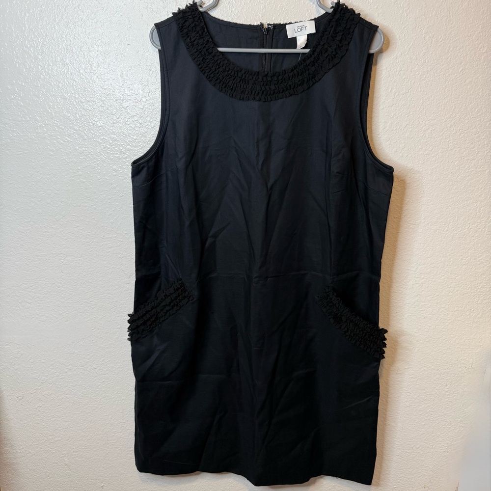 Ann Taylor Loft Sleeveless Black Shift Dress With Ruffle Detail Size 18 New